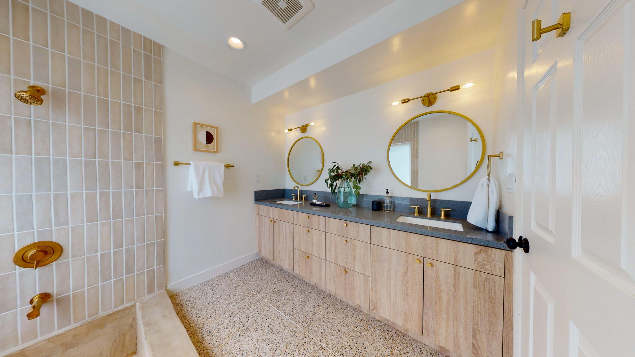 17400-Hiawatha-St-Granada-Hills-CA-91344-04252021_010756