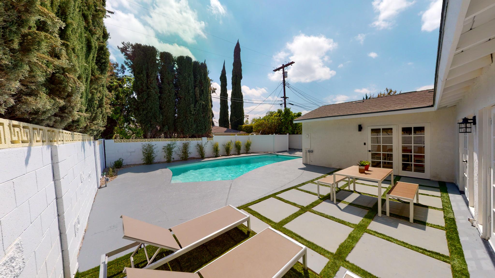 17400-Hiawatha-St-Granada-Hills-CA-91344-04252021_091615