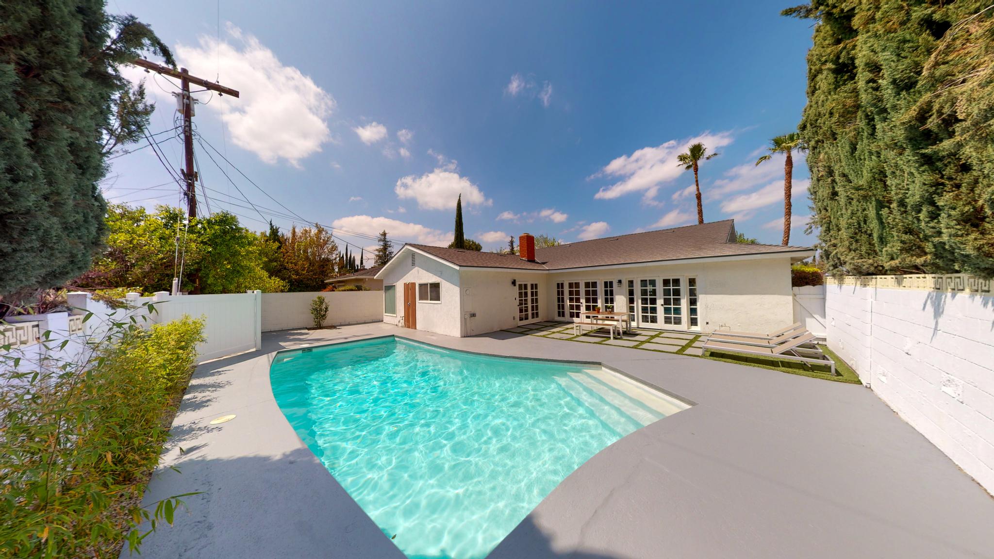 17400-Hiawatha-St-Granada-Hills-CA-91344-04252021_091809