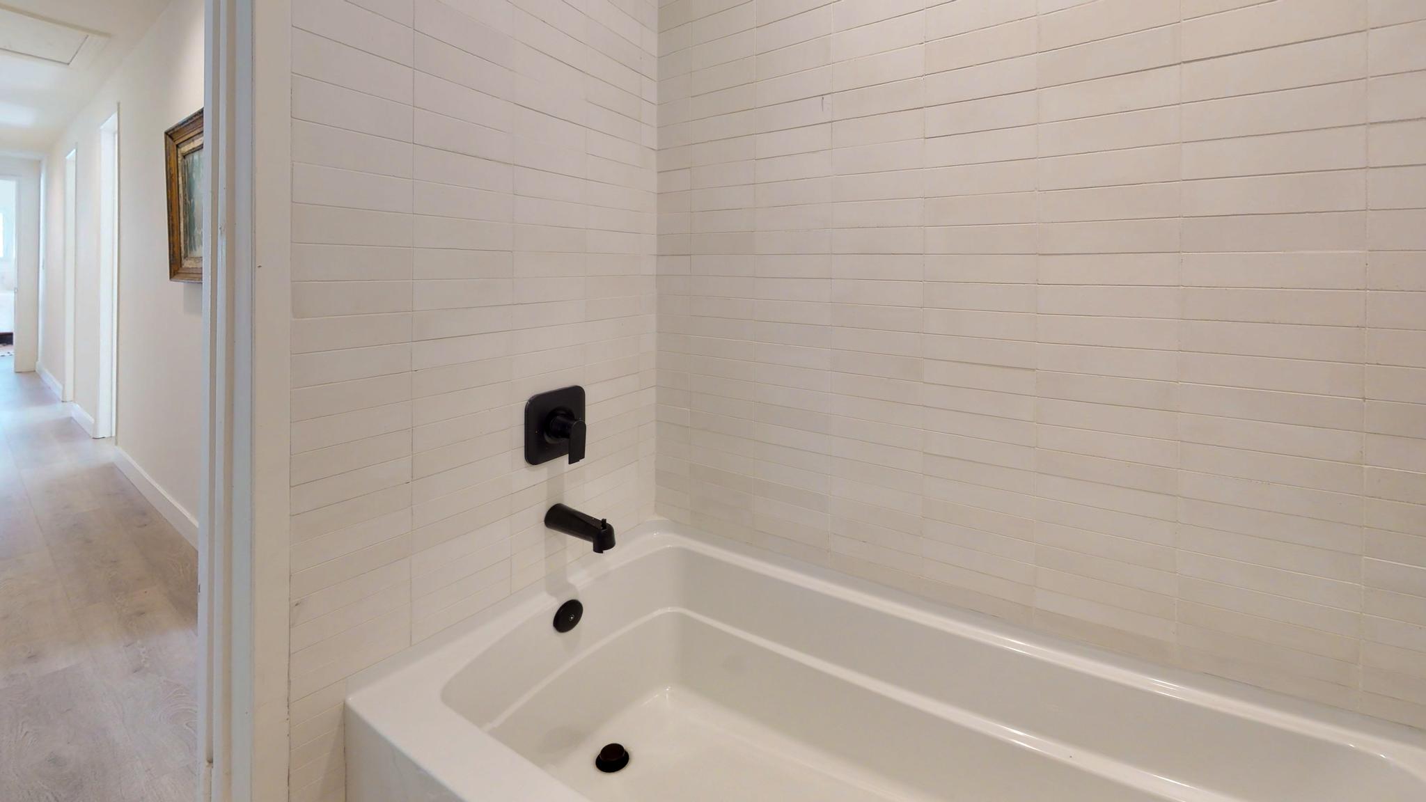 17400-Hiawatha-St-Granada-Hills-CA-91344-Bathroom